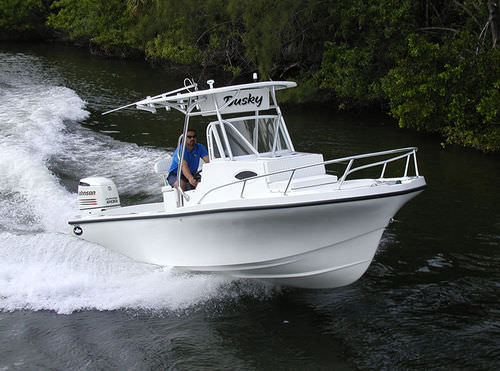 Outboard walkaround - 227 - Dusky Marine - sport-fishing / with T-top