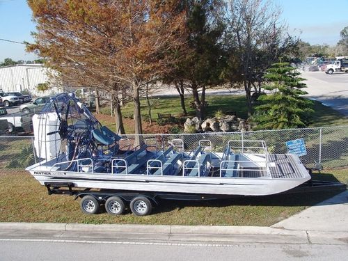 Commercial airboat - 33 X 12 Panther - Panther - passenger