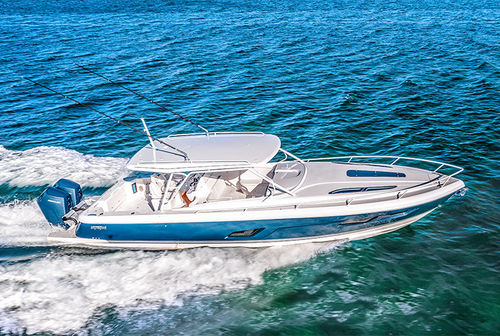 Outboard express cruiser - 41 VALOR - Intrepid - twin-engine / open / center console