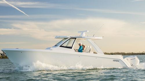Outboard center console boat - 35 PANACEA - Intrepid - twin-engine / stepped hull / for fishing