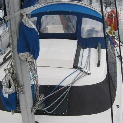 Sailboat sprayhood - Sprayhood - NVequipment - cockpit / stainless steel frame / blue