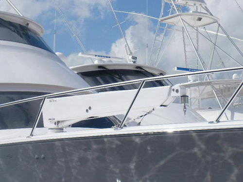 Yacht davit - HMC SERIES - Nautical Structures - hydraulic / telescopic / rotating