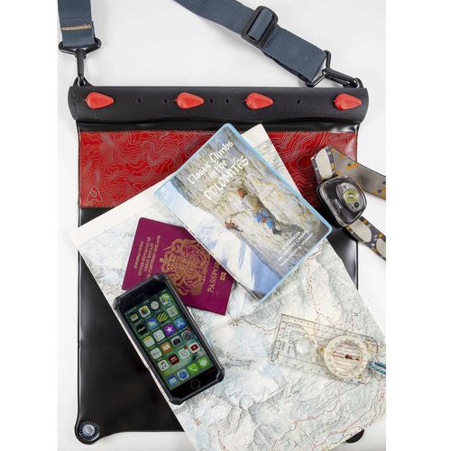 Mobile phone waterproof pouch - IPX8  - Aquapac - for smartphones / marine chart