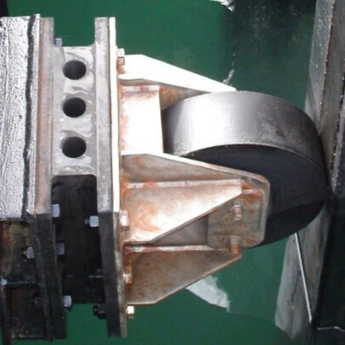 Harbor fender - CR series - Trelleborg Marine and Infrastructure - pier / cushion / wheel