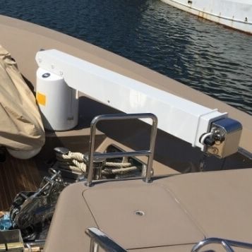 Yacht crane - Sanguineti Chiavari produzione articoli nautici s. - for decks / boom / hydraulic