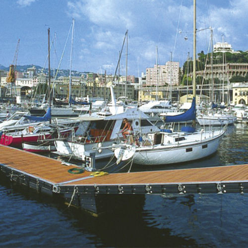 Dock gangway - Martini Alfredo - self-supporting / articulated / galvanised steel
