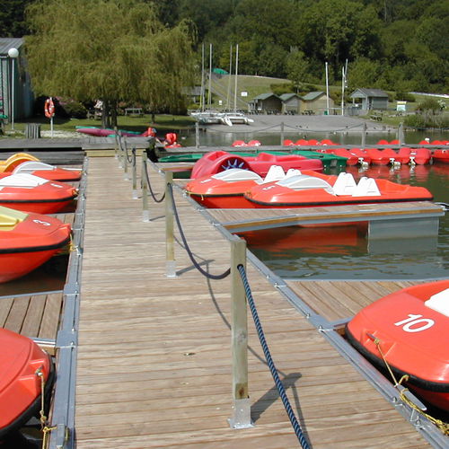 Floating dock - Metalu Industries International - mooring / for recreation centers / aluminum