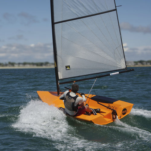 Single-handed sailing dinghy - Benji 380 R2 - Gehull centreboards - skiff / regatta / recreational