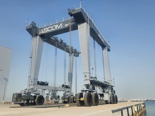 Heavy load travel lift - BHT 850 - ASCOM - remotely controlled / U-shaped / four-wheel drive