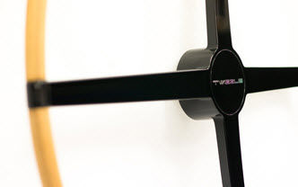 Carbon power boat steering wheel - C-QUIP