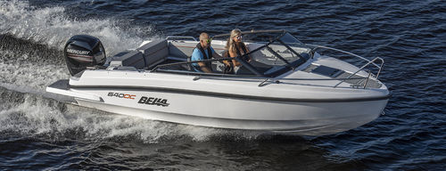 Outboard cabin cruiser - 640 DC - Bella Boats Oy - open / dual-console / sport