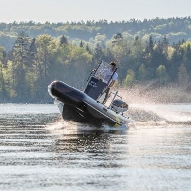 patrol boat - BORD A BORD