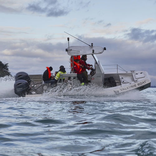 Patrol boat - VALKYRIE 650 - BORD A BORD - work boat / utility boat / outboard