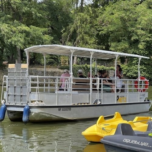 passenger boat - BORD A BORD