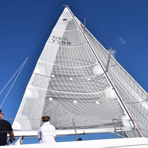 Mainsail - X-Drive - UK-Halsey International - for cruising sailboats / carbon / full-batten