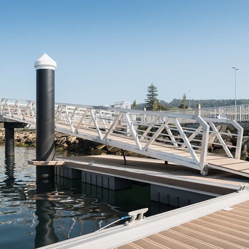 Dock gangway - Reinforced - Ronáutica Quality Marinas SLU - aluminum