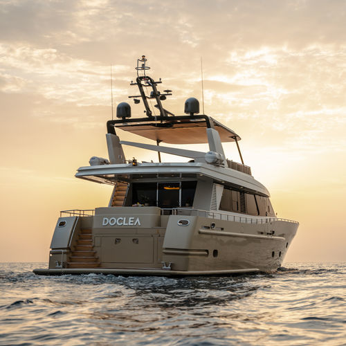 Cruising motor yacht - DOCLEA - Oceanco - flybridge
