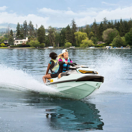 Seated jet-ski - WAKE PRO 230 - Sea-doo - three-seater / 230 hp