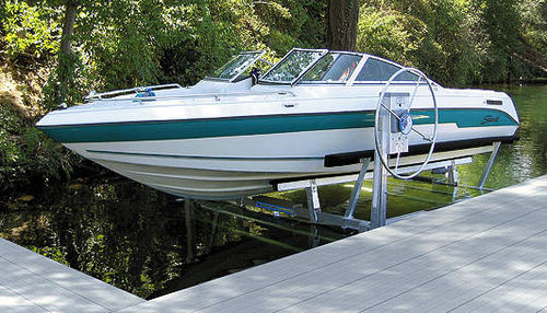 Boat lift - Cantilever - Hewitt Boats Lifts and Docks