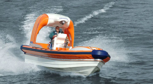 Professional rescue boat - FRR 6.5 ID-SF - Fassmer - outboard / rigid hull