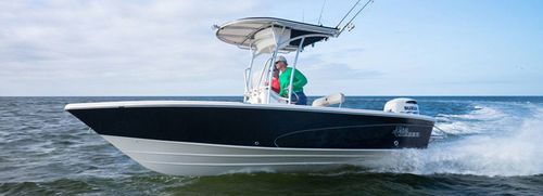 Outboard center console boat - 21 LX - Sea Chaser - sport-fishing / 6-person max. / with T-top