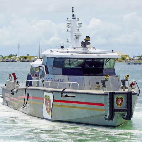 Fireboat - 70 DEFIANT - Metal Shark Aluminum Boats - inboard / aluminum