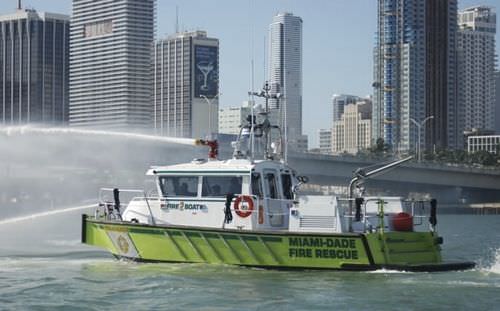 Fireboat - FireStorm 36 - Metalcraft Marine Inc - inboard waterjet / aluminum