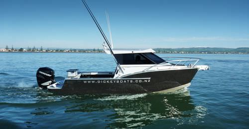 Outboard cabin cruiser - CUSTOM 750 - Dickey Boats Limited - hard-top / sport-fishing