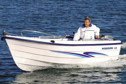 Outboard center console boat - FISH 4.35 T - Biskinis Bros S.A. - sport-fishing / 5-person max. / sundeck