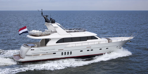 Cruising motor yacht - GREY FALCON - Van der Valk Shipyard - flybridge / IPS / 4-cabin