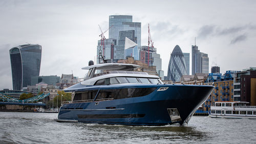 Cruising super-yacht - BLUE JEANS - Van der Valk Shipyard - raised pilothouse / 4-cabin / aluminium