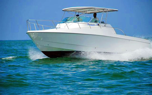 Outboard walkaround - Battuta 33 - Neil Marine (Pvt) Ltd - twin-engine / open / dual-console