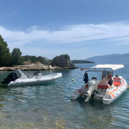 Outboard inflatable boat - HYP620 - Qingdao Lian Ya Boat Co.,Ltd. - fiberglass / 12-person max.