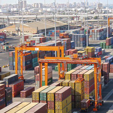 Rubber-tired container stacking crane - RTG - Liebherr-International Deutschland