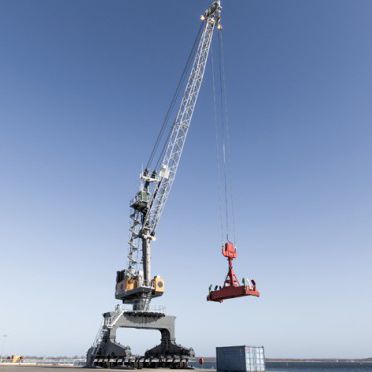 Port crane - LPM Series - Liebherr-International Deutschland - floor track / rubber-tired