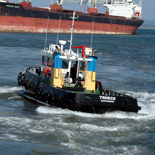 Professional tugboat - Trhece - Armon Shipyards - inboard