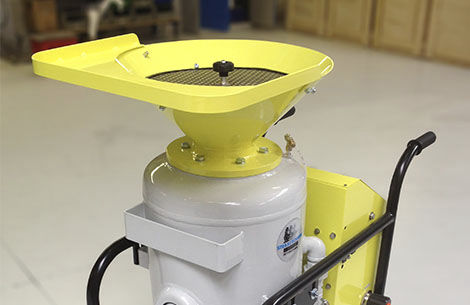 Shipyard sandblasting machine - TQB 80 - Straaltechniek International - mobile