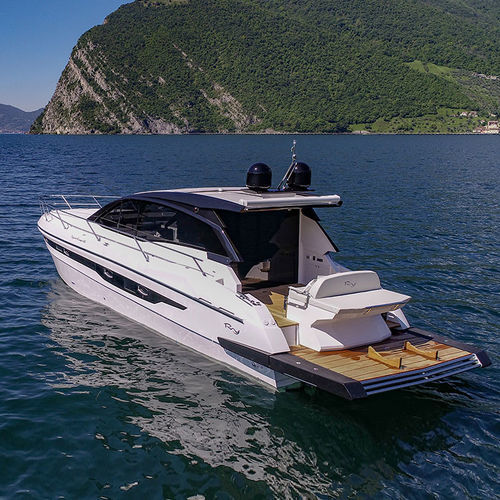 Inboard express cruiser - COUPÈ 44 - RIO YACHTS - twin-engine / wheelhouse / ski