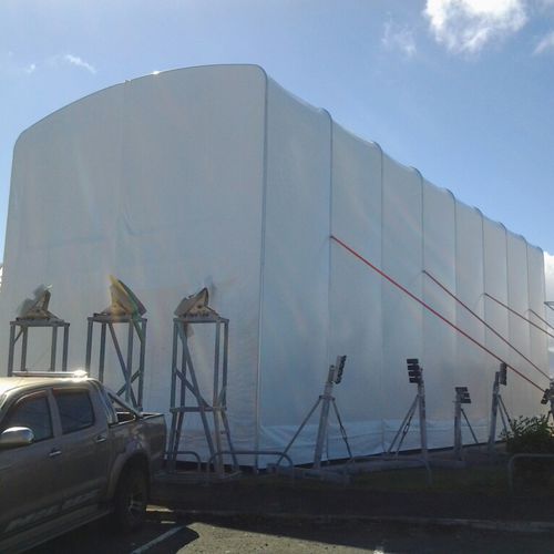 Repair temporary workshop - Cover Series - Yachtgarage - paint