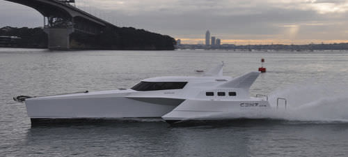Trimaran express cruiser - Azzum - LOMOcean Design - inboard / diesel