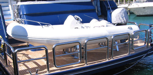 Platform tender chock - Stainless - UMT MARINE LLC - for boat / for yacht