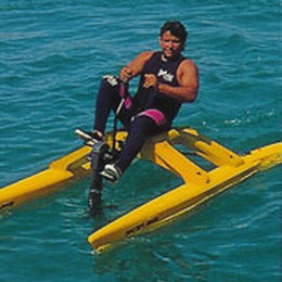 1-person water bike - Seacycle Canada