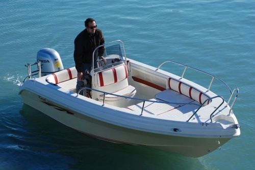 Outboard center console boat - 500 & 530 OPEN - Karel Boats - sport-fishing / 6-person max. / 7-person max.