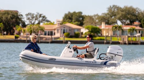 Outboard inflatable boat - CL 380 - HIGHFIELD BOATS - rigid / center console / open