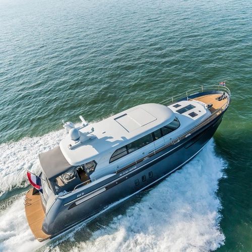 Cruising motor yacht - KWINTEBANK - Steeler Yachts - hard-top / 3-cabin / 6-berth