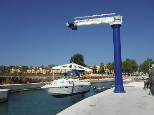 Marina crane - SINGLE - YPMarinas - pivoting jib / boat handling