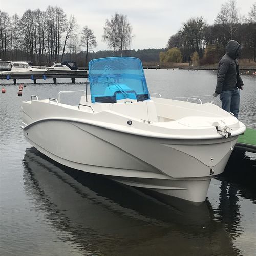 Outboard day fishing boat - 22 CC - Driftmark Marine - open / center console / fiberglass