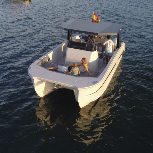 Center console catamaran - K 28 - Kattum Yachts - outboard / twin-engine / 14-person max.