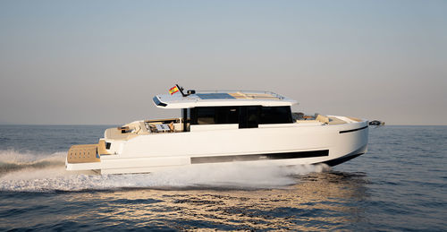 Cruising motor yacht - D60 - De Antonio Yachts - high-speed / offshore / hard-top