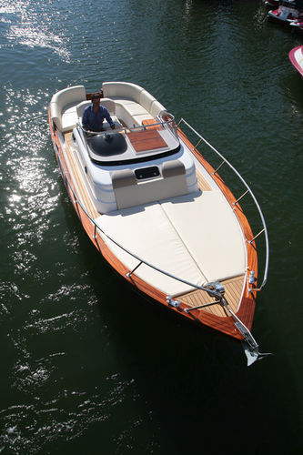 Inboard center console boat - G27 Cabin - Girbau Boats - diesel / semi-displacement hull / cruising